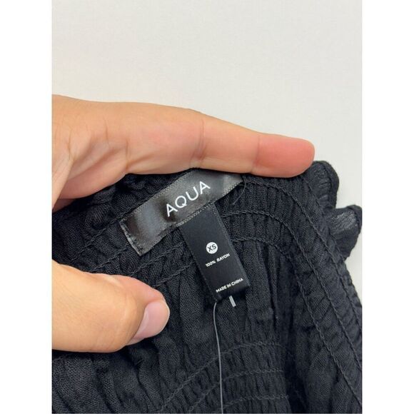 AQUA Eyelet Cropped Top Flutter Sleeve Size Extra Small Black 100% Cotton NWT - Picture 7 of 8